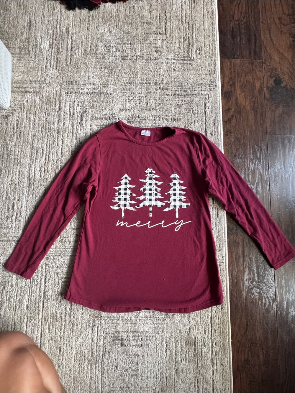 Women's Burgundy Long-Sleeve 'Merry' Tree Graphic Tee